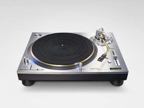 Technics SL-1200GMEES Master Edition + přenoska dle vlastního výběru