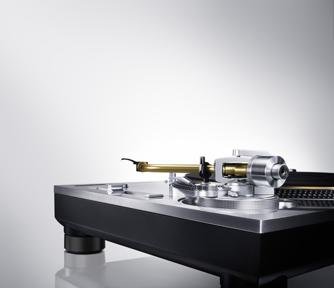 Technics SL-1200GMEES Master Edition + přenoska dle vlastního výběru