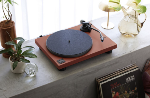 Technics SL-40CBTE-T s přenoskou Ortofon 2M-RED